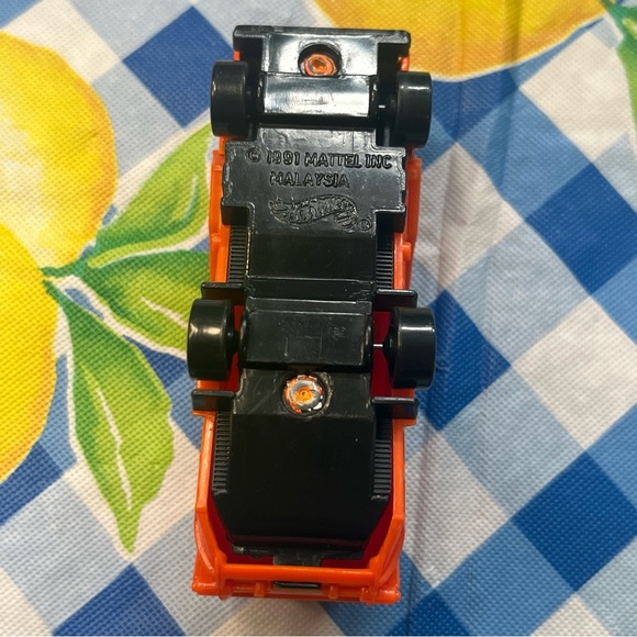 Hot Wheels 1991 Recycler-Garbage Truck Orange Working Front Loader - Picture 10 of 10